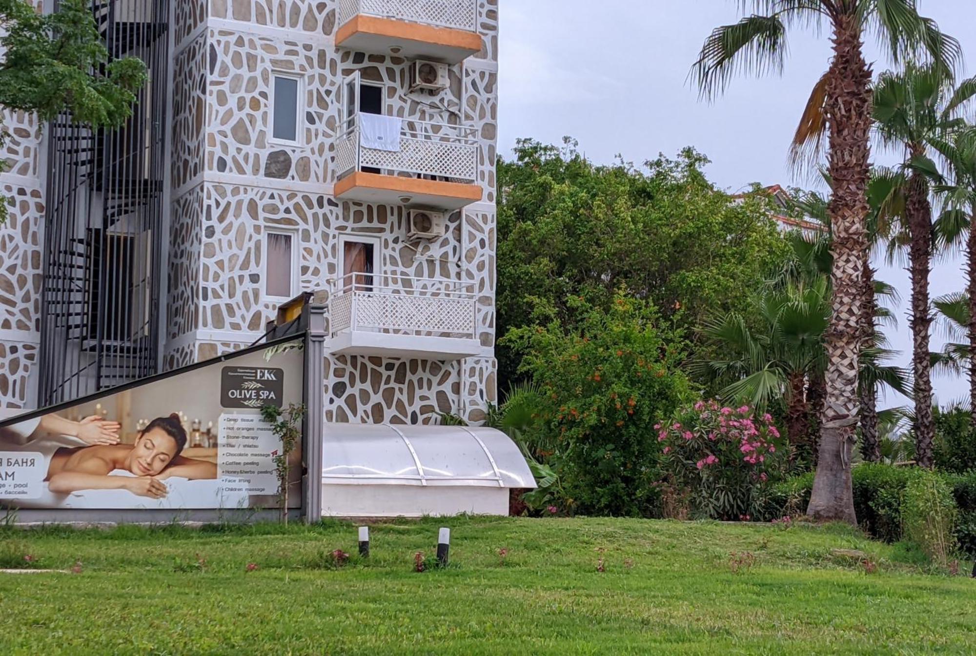 Uk Hotel Kiris Antalya Buitenkant foto